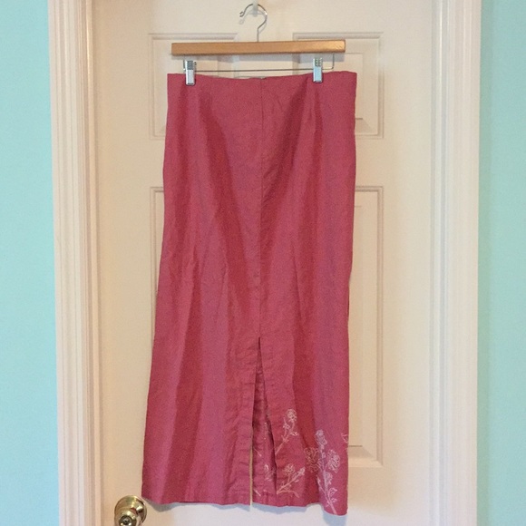 Long Skirt! - Picture 1 of 3